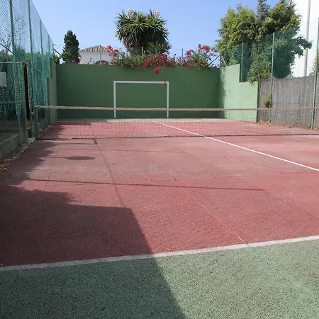 Guadalmina Baja * Εστεπόνα